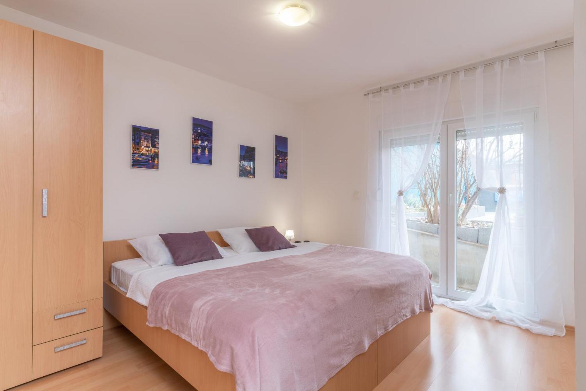 Pure Sky Apartments - With Pool Mostar Esterno foto