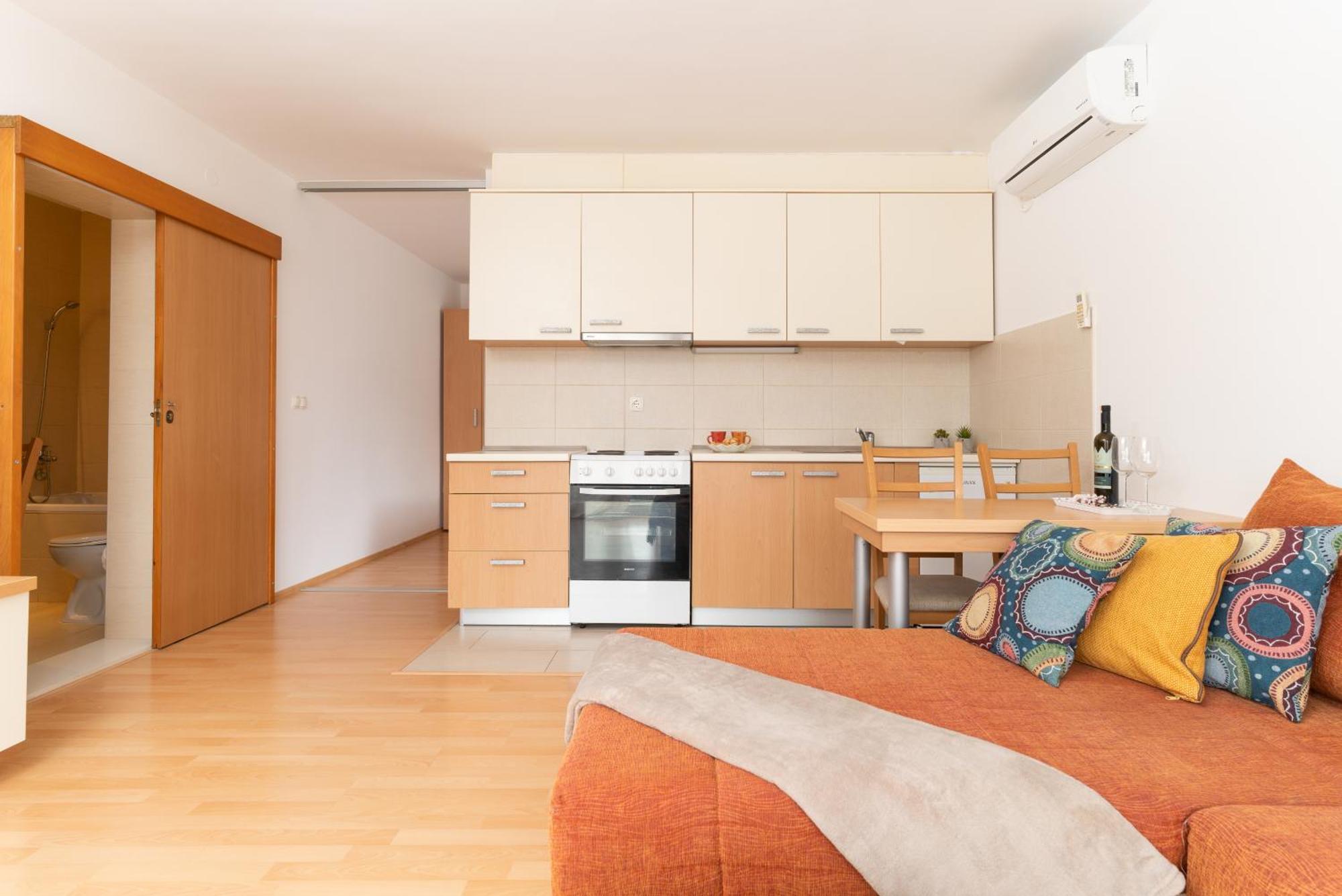 Pure Sky Apartments - With Pool Mostar Esterno foto