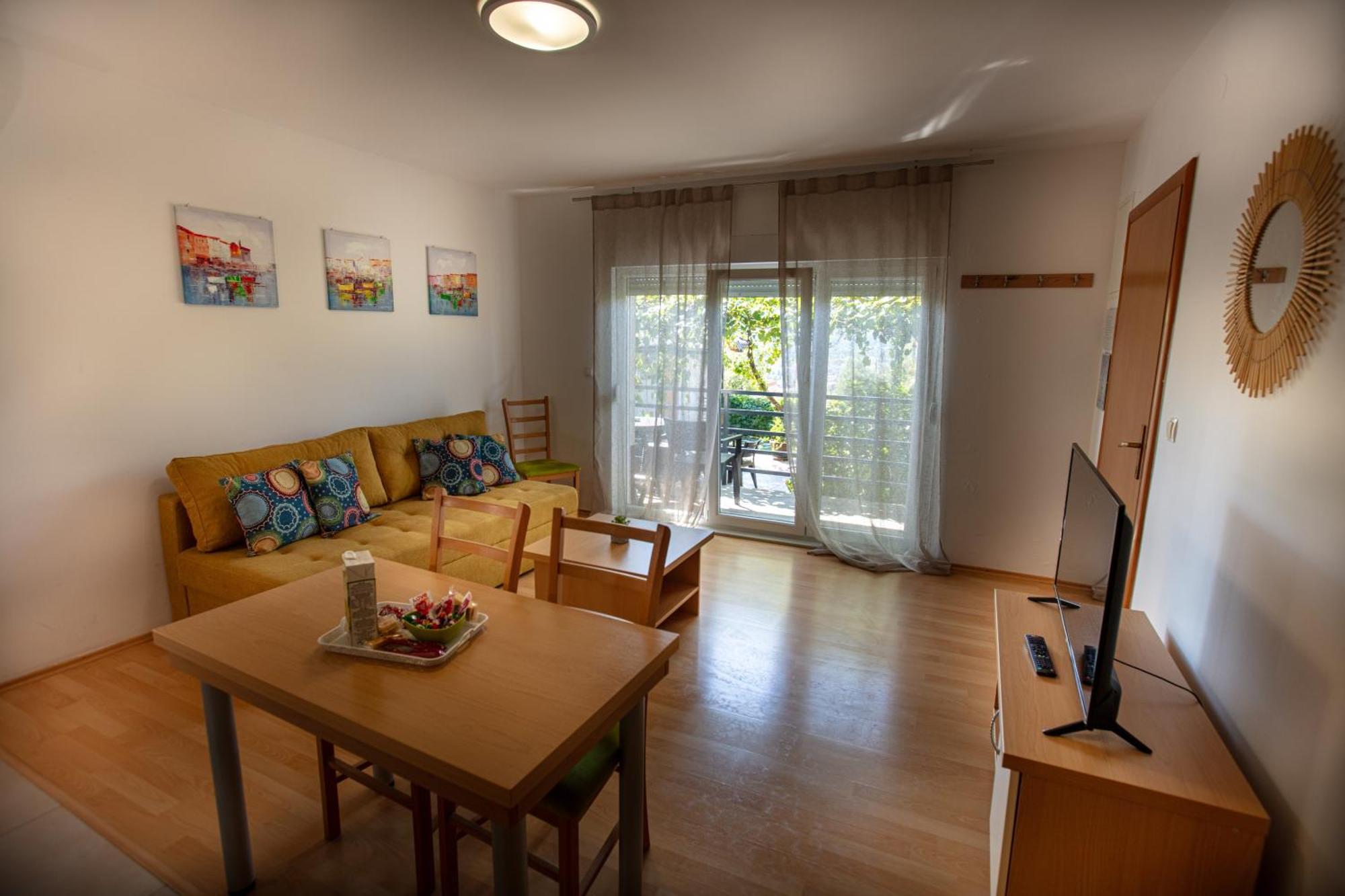 Pure Sky Apartments - With Pool Mostar Esterno foto