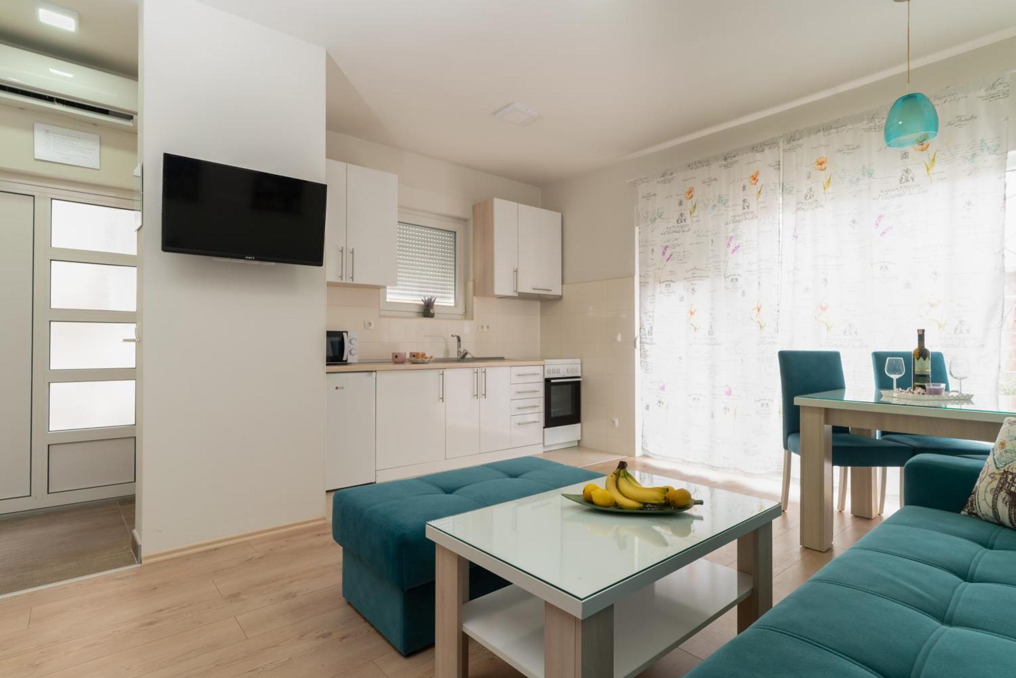 Pure Sky Apartments - With Pool Mostar Esterno foto